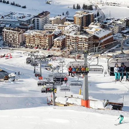 Ski Apartment Francois Hot Tub & Central Location With Hotel Services Breuil-Cervinia Exterior photo