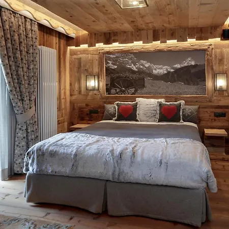 Ski Apartment Francois Hot Tub & Central Location With Hotel Services Breuil-Cervinia Exterior photo