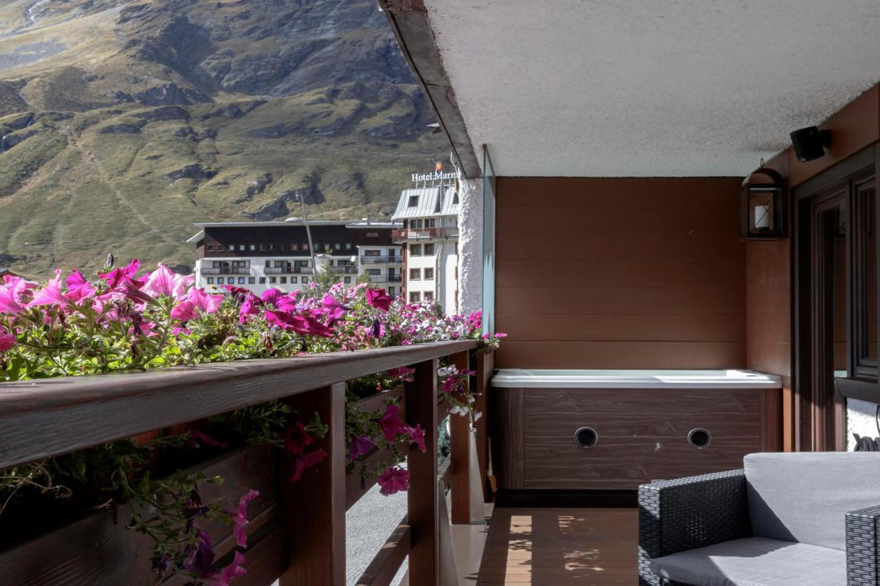 Francois Hot Tub & Location With Services *