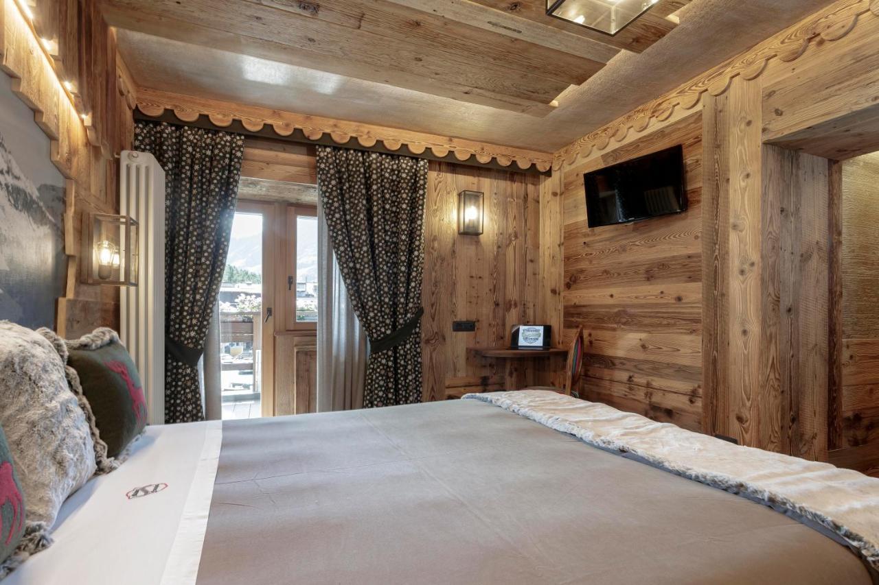 Francois Hot Tub & Location With Services *